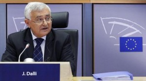 Commissioner Dalli, author of an anti-ecig EU bill.